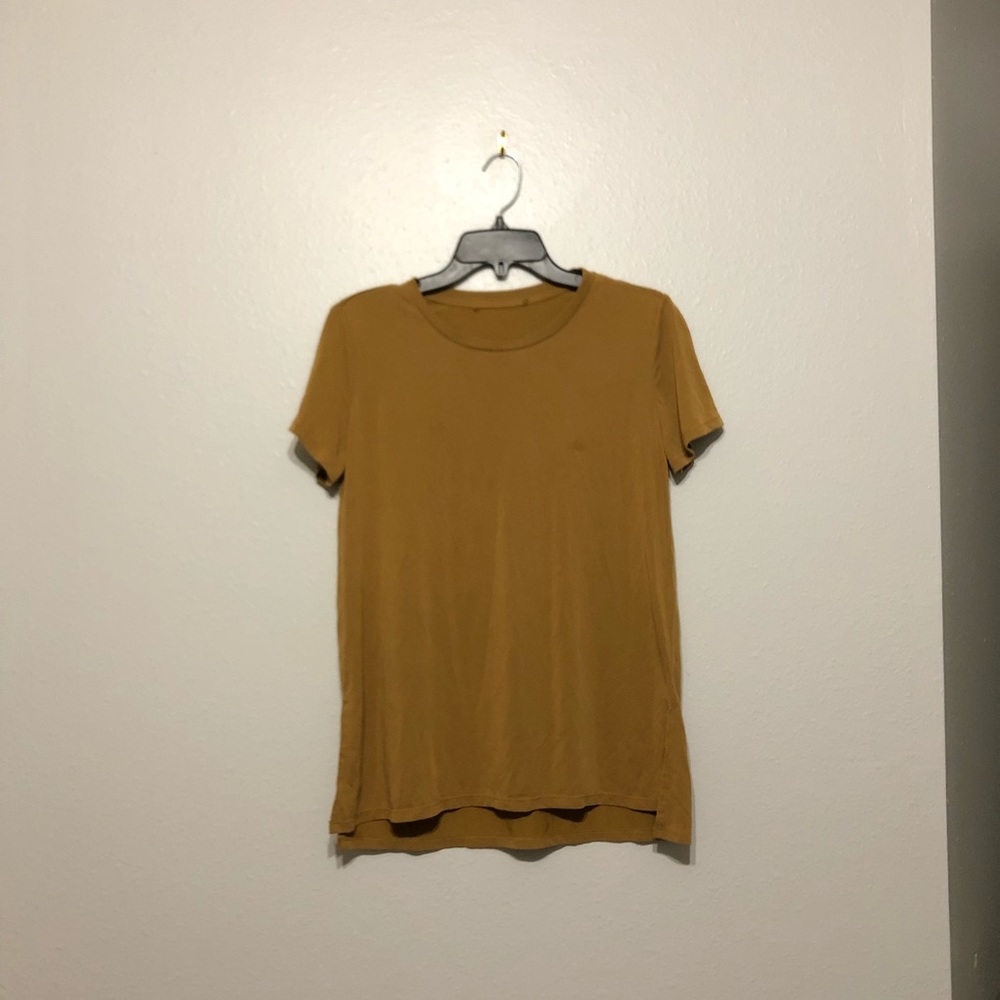 Forever 21 T-shirt
